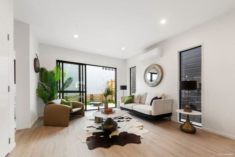 Photo of property in 108d Taikata Road, Te Atatu Peninsula, Auckland, 0610