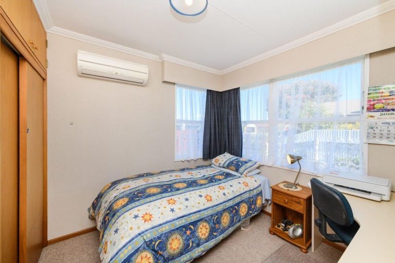 Photo of property in 1 Rennie Avenue, Milson, Palmerston North, 4414