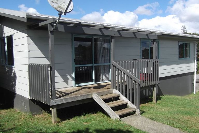 Photo of property in 2/35 Station Road, Te Kamo, Whangarei, 0112