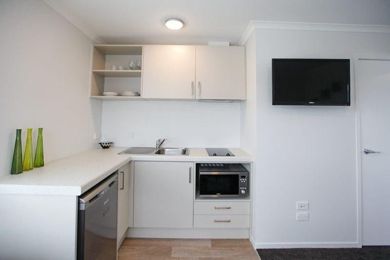 Photo of property in 12 Crescent Court, Melville, Hamilton, 3206