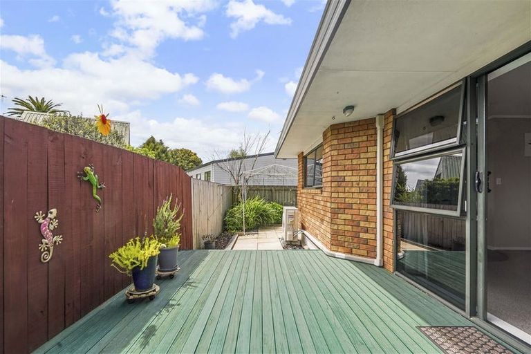 Photo of property in 17 Mews Place, Forest Lake, Hamilton, 3200