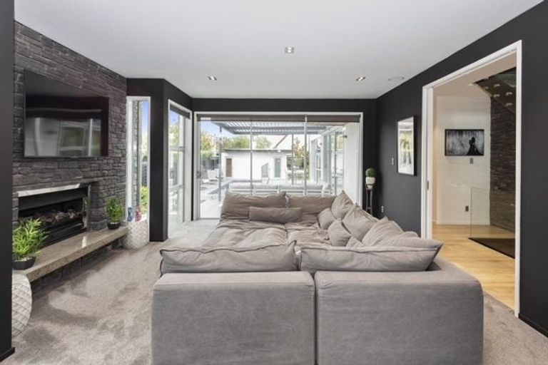 Photo of property in 20 Queens Avenue, Merivale, Christchurch, 8014