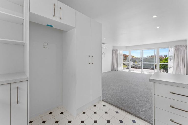 Photo of property in 130h Lakeside Drive, Orewa, 0931