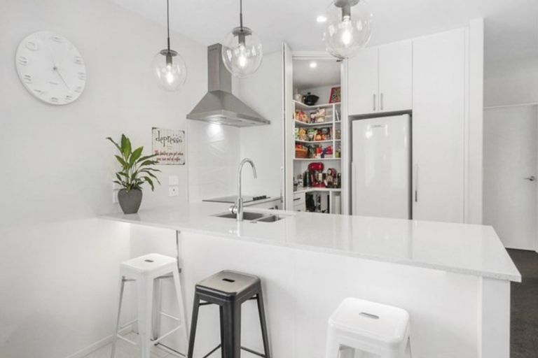 Photo of property in 2 Annie Jane Close, Rolleston, 7614