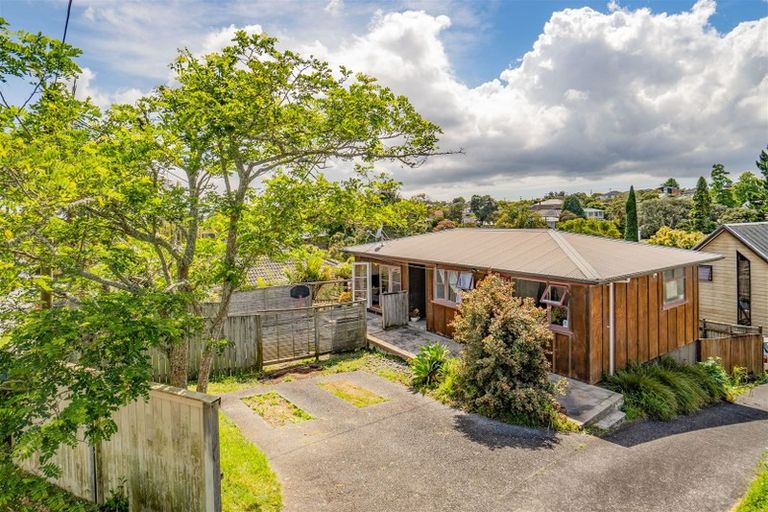 Photo of property in 19a Beverly Place, New Lynn, Auckland, 0600