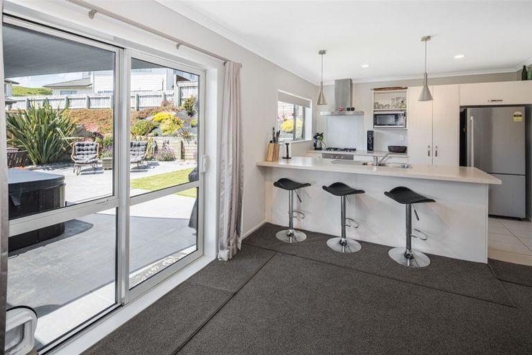 Photo of property in 5 Saint Vincent Terrace, Grenada Village, Wellington, 6037