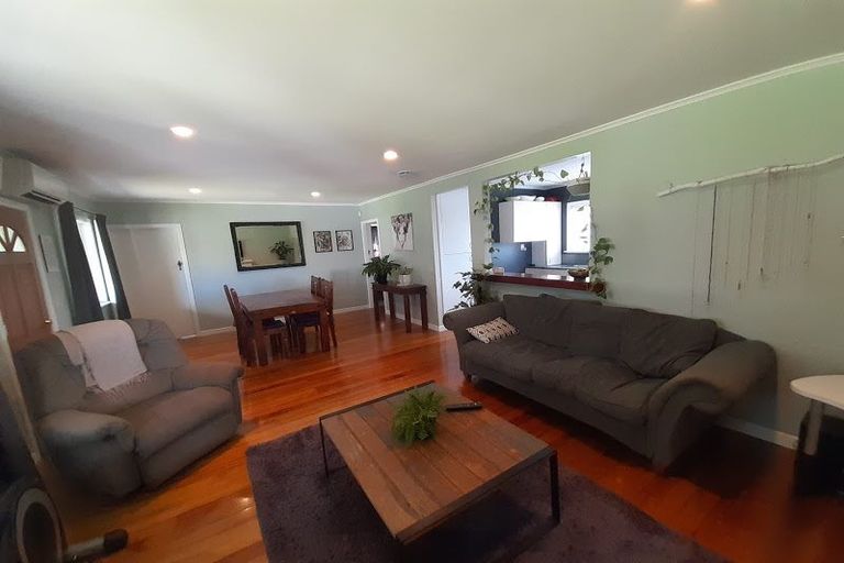 Photo of property in 1/16 Lancaster Road, Beach Haven, Auckland, 0626