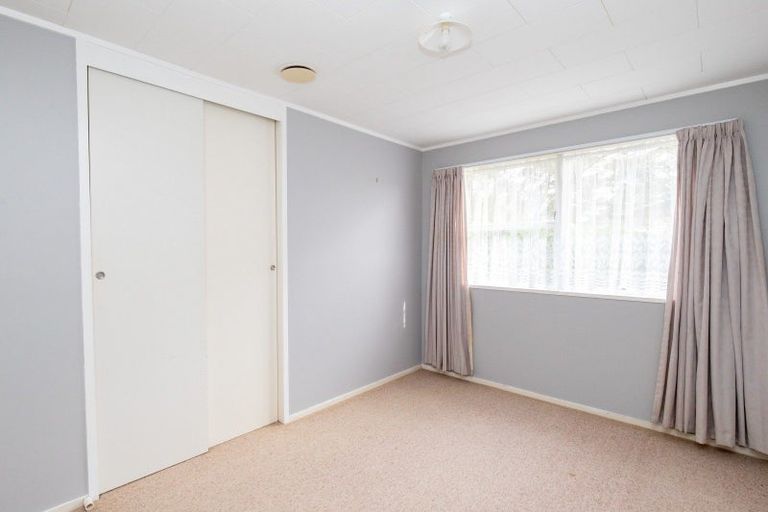 Photo of property in 36 Pipiroa Road, Ngatea, 3503