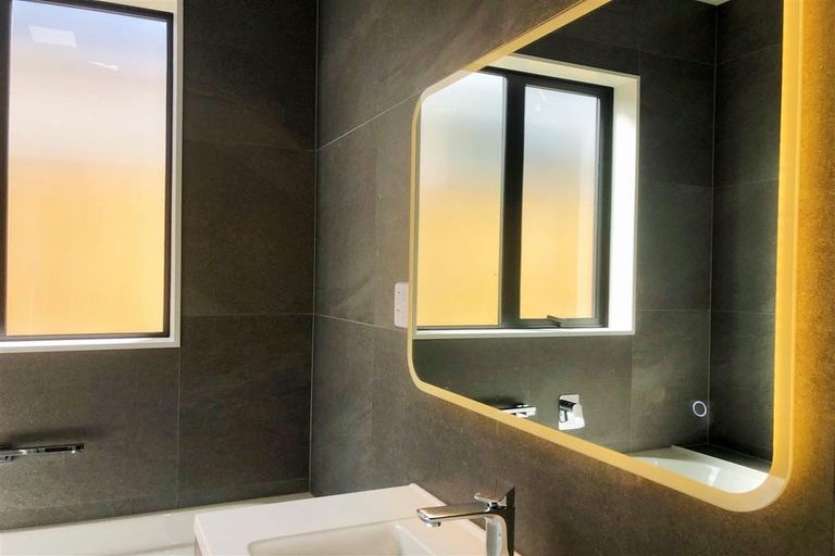 Photo of property in 8 Enchantment Lane, Karaka, Papakura, 2113