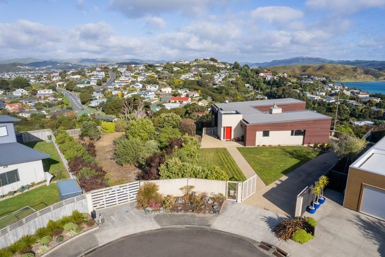 Photo of property in 7 Lily Close, Camborne, Porirua, 5026