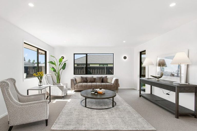 Photo of property in 6 Earl Way, Amberley, 7410