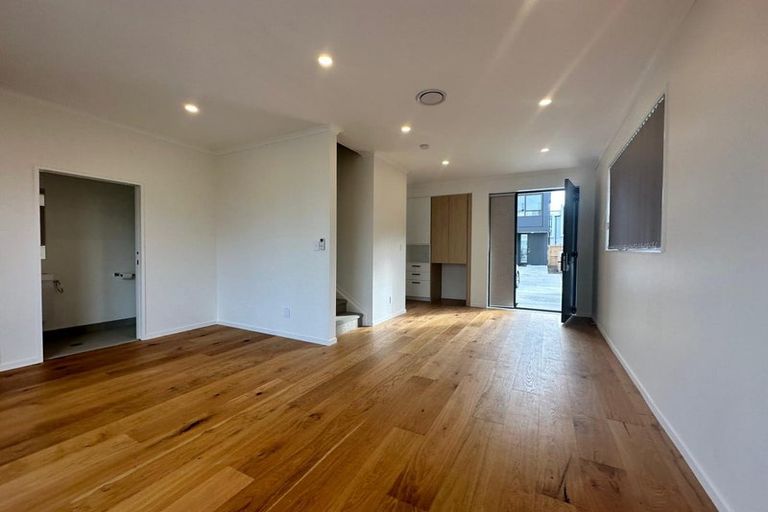 Photo of property in 1/31 Mahalo Avenue, Wiri, Auckland, 2104