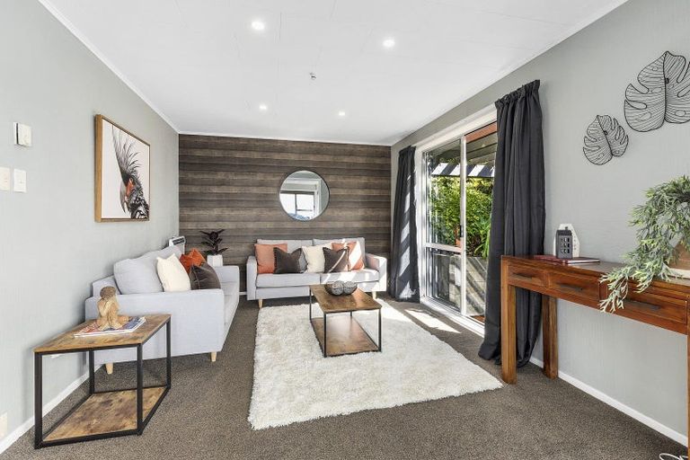 Photo of property in 58 Winston Street, Crofton Downs, Wellington, 6035