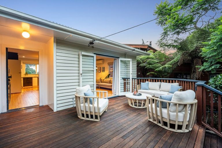 Photo of property in 10a Wilding Avenue, Northcote Point, Auckland, 0627