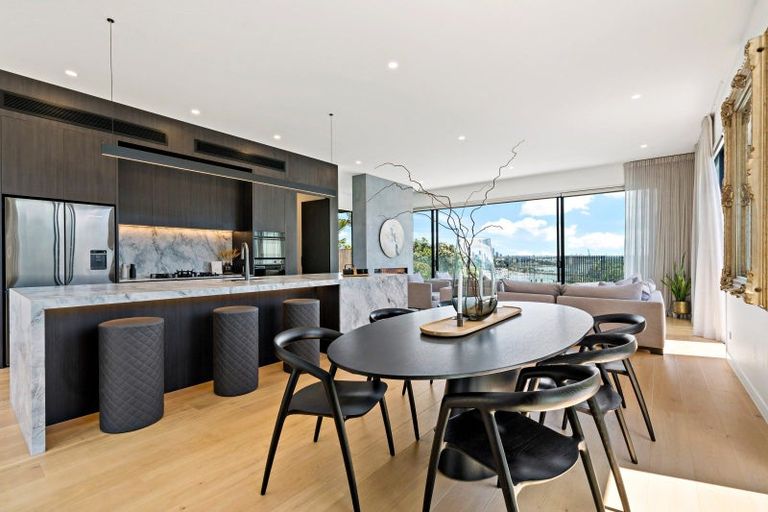 Photo of property in 26 Ngaiwi Street, Orakei, Auckland, 1071