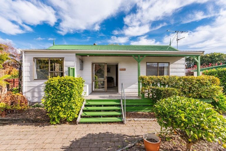 Photo of property in 4 David Street, Waikanae, 5036