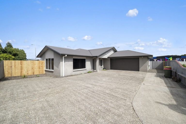 Photo of property in 8 Owhatiura Drive, Lynmore, Rotorua, 3010