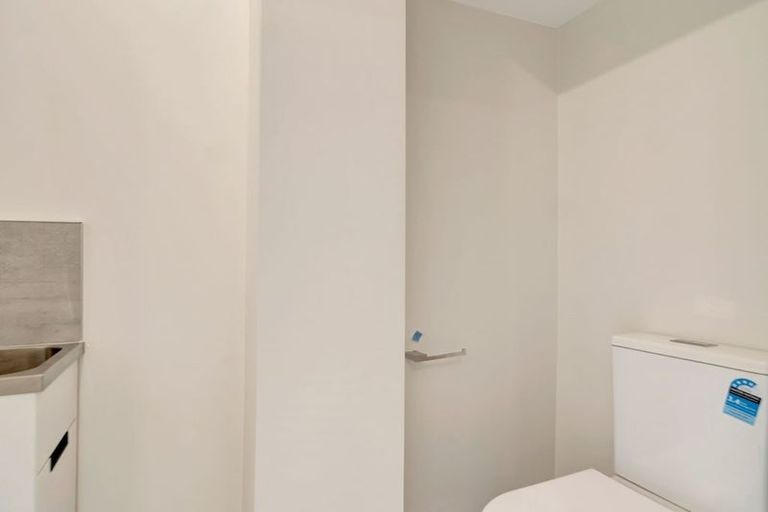 Photo of property in 12/106 Triangle Road, Massey, Auckland, 0614