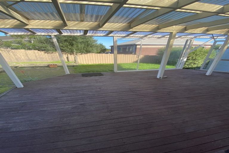 Photo of property in 9 Ransom Smyth Drive, Goodwood Heights, Auckland, 2105