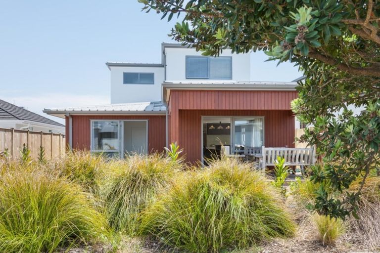 Photo of property in 10 Tuangi Way, Papamoa Beach, Papamoa, 3118