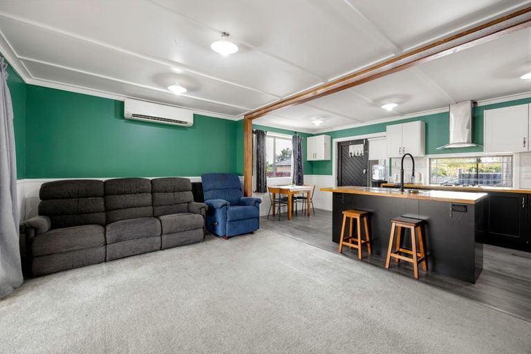 Photo of property in 17 Glenview Terrace, Glenview, Hamilton, 3206