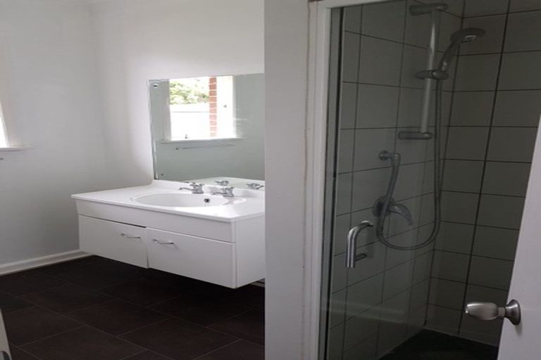 Photo of property in 85 Russell Road, Manurewa, Auckland, 2102