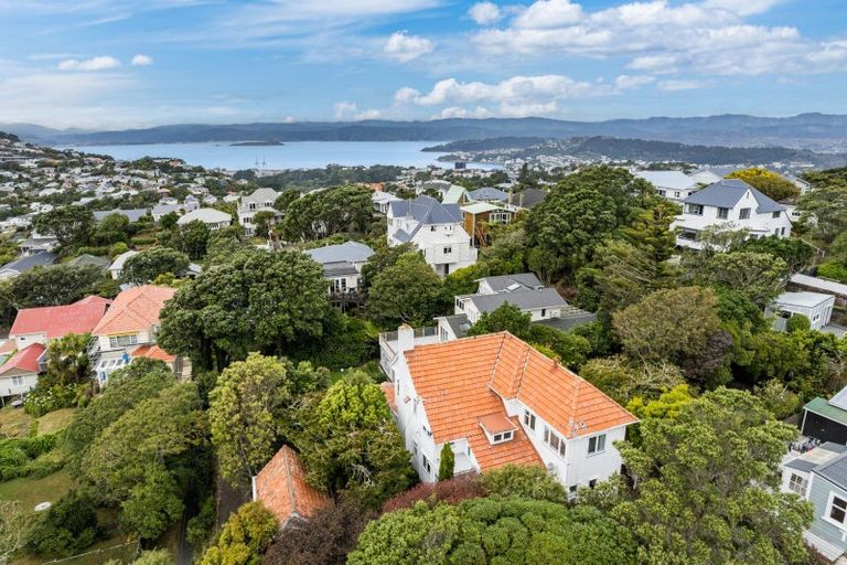 Photo of property in 37 Messines Road, Karori, Wellington, 6012