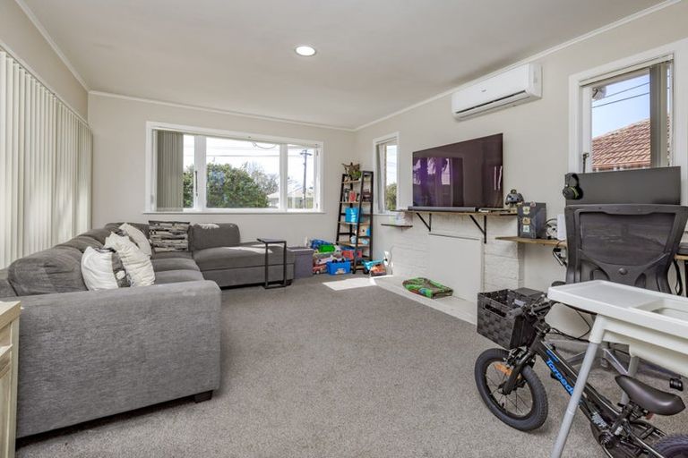 Photo of property in 15 Sheehan Avenue, Papakura, 2110