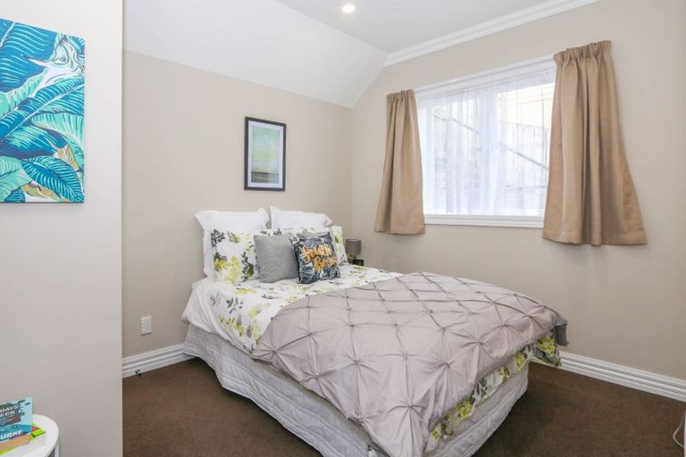 Photo of property in 84 Salamanca Road, Kelburn, Wellington, 6012