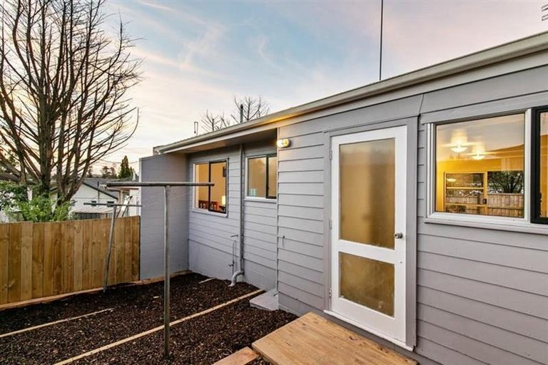 Photo of property in 4/101 Seymour Road, Sunnyvale, Auckland, 0612