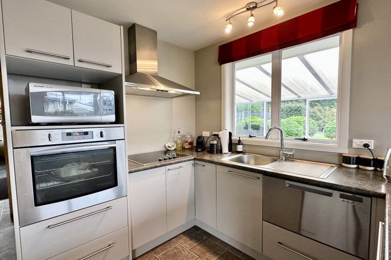 Photo of property in 54 West Plains Road, Waikiwi, Invercargill, 9810