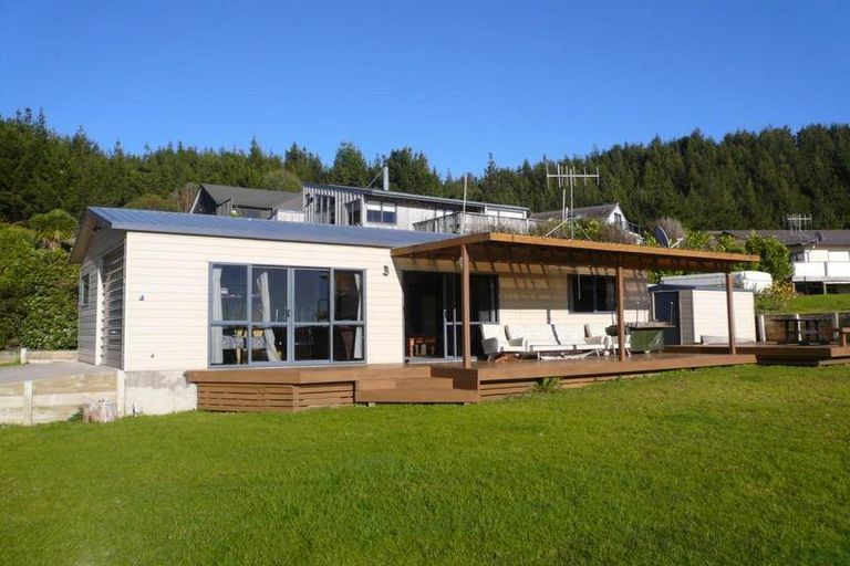 Photo of property in 16 Thompson Place, Opito Bay, Whitianga, 3592