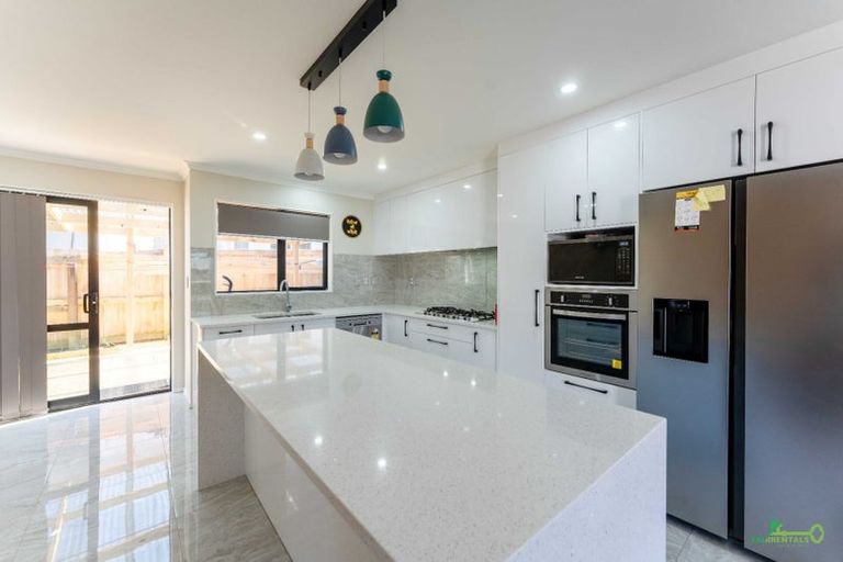 Photo of property in 41a Scotts Road, Manurewa East, Auckland, 2102