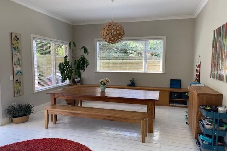 Photo of property in 48 Derwent Street, Island Bay, Wellington, 6023