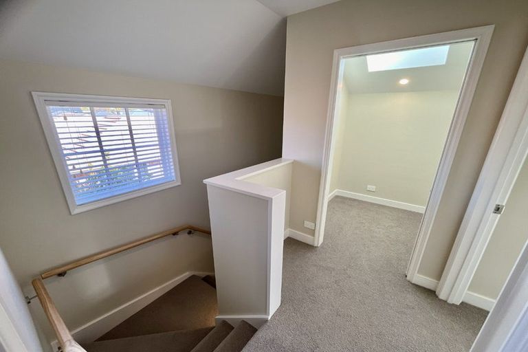 Photo of property in 4/6 Edward Avenue, Edgeware, Christchurch, 8013