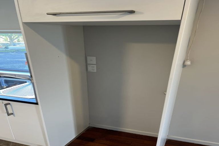 Photo of property in 115 Riverhead Road, Kumeu, 0892