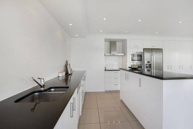 Photo of property in 186 Paremata Road, Paremata, Porirua, 5024