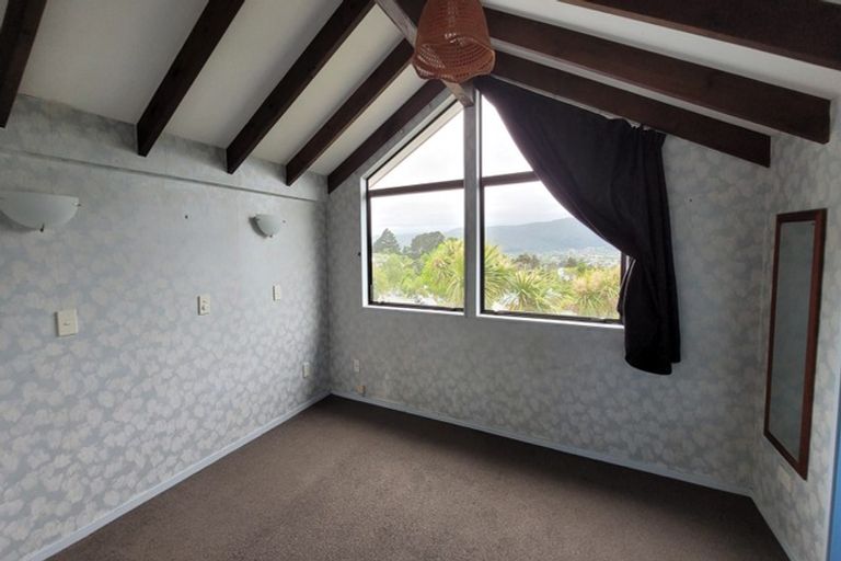 Photo of property in 10 Gainsborough Grove, Belmont, Lower Hutt, 5010