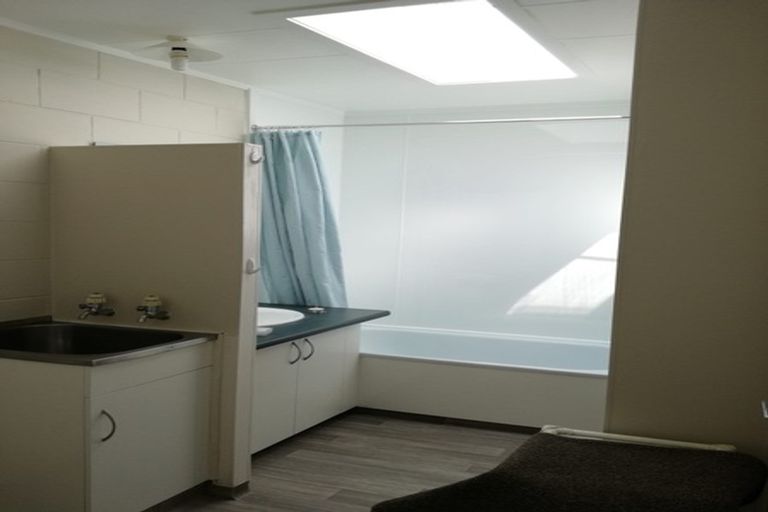 Photo of property in 66 Glenpark Avenue, Frankleigh Park, New Plymouth, 4310