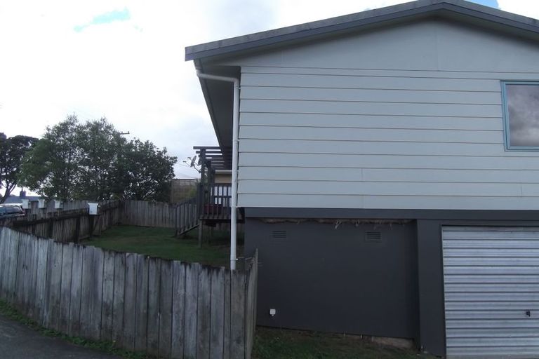 Photo of property in 2/35 Station Road, Te Kamo, Whangarei, 0112