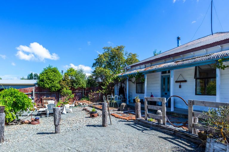 Photo of property in 3 Fergusson Street, Geraldine, 7930