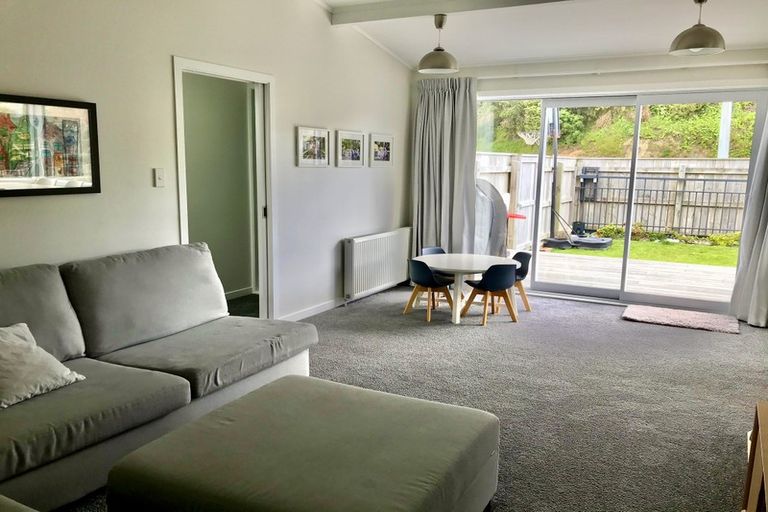 Photo of property in 184 Dowse Drive, Maungaraki, Lower Hutt, 5010