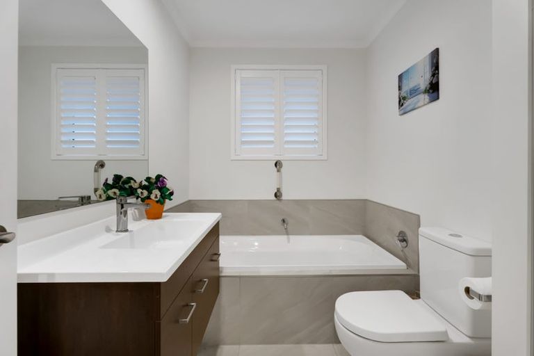 Photo of property in 95 Princess Street, Waitara, 4320