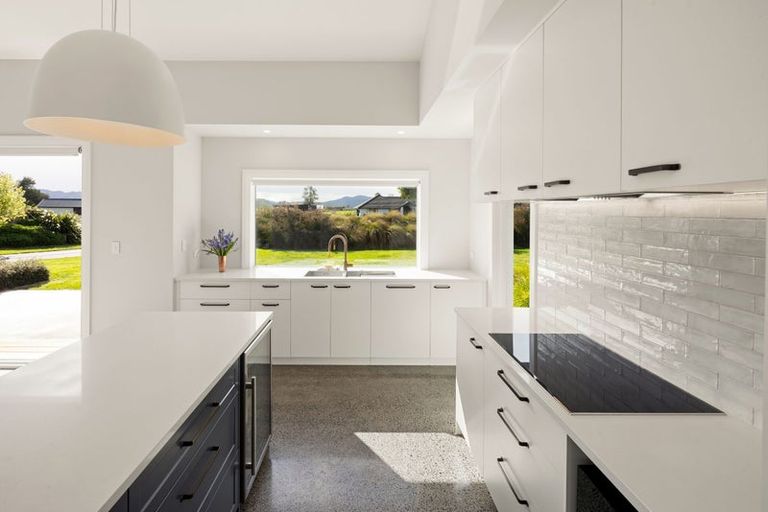 Photo of property in 8 Penbeagle Road, Te Kowhai, Hamilton, 3288