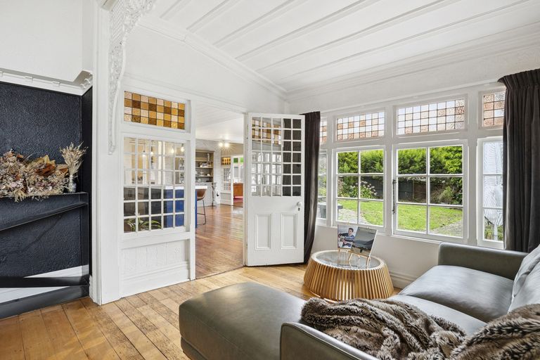 Photo of property in 19 Middleton Road, Kew, Dunedin, 9012