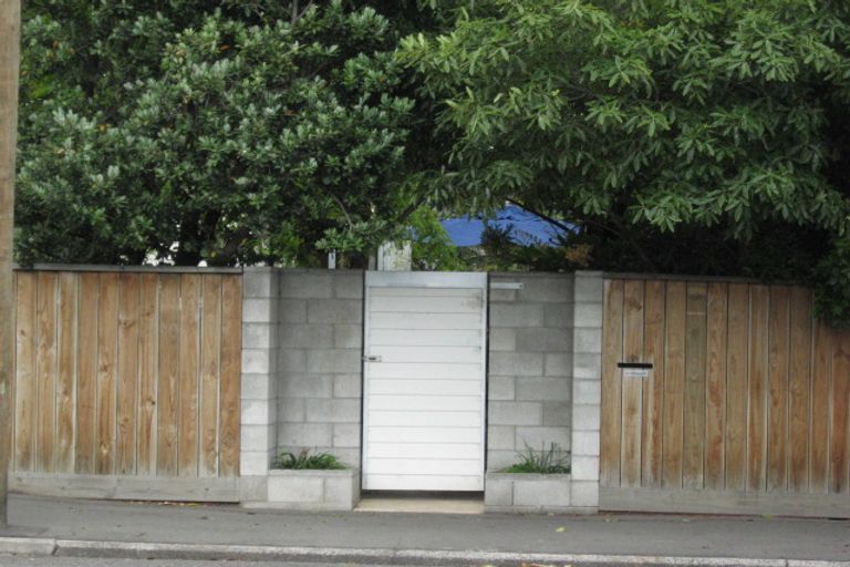 Photo of property in 90 Wiggins Street, Sumner, Christchurch, 8081
