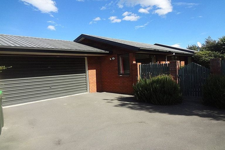 Photo of property in 19 Devon Crescent, Darfield, 7510