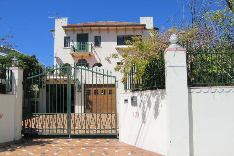 Photo of property in 37 Moxham Avenue, Hataitai, Wellington, 6021