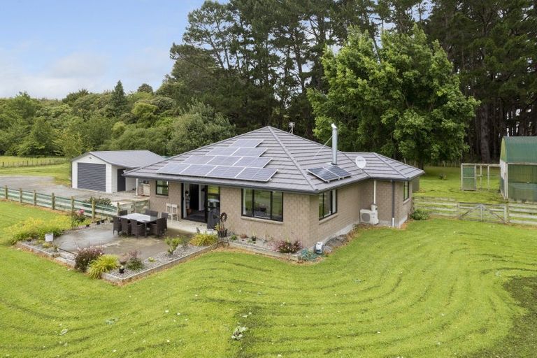 Photo of property in 81 Halls Road, Pahiatua, 4910