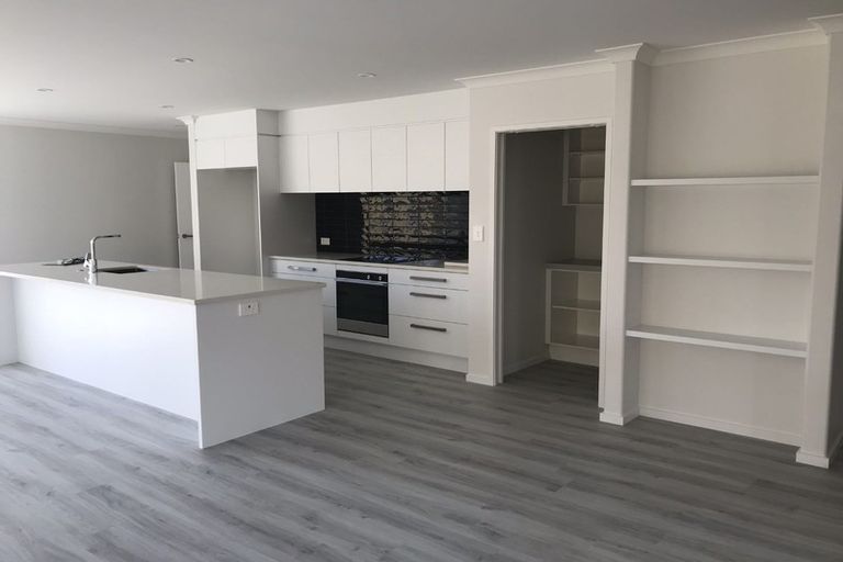 Photo of property in 37 Piata Street, Papamoa Beach, Papamoa, 3118